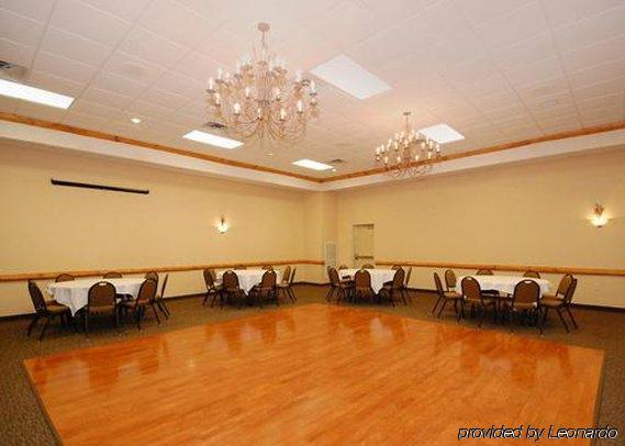 Rodeway Inn & Suites Tomahawk Restaurant photo